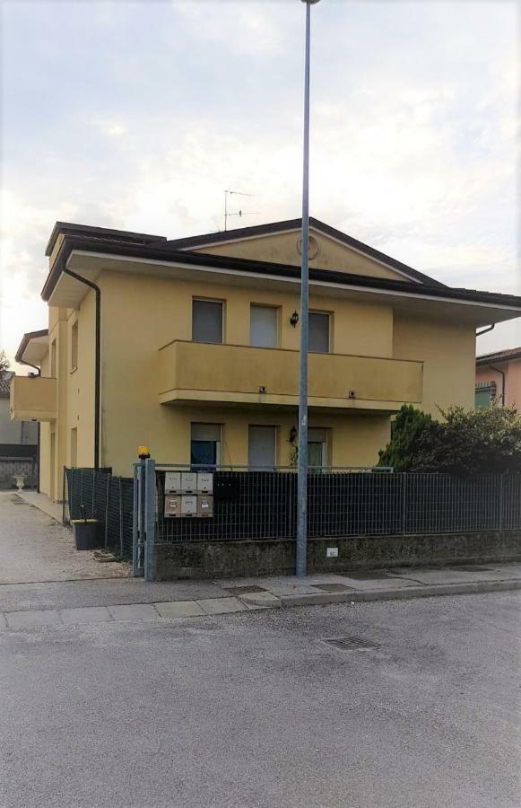 Apartmán La Casa Di Paola Solesino Exteriér fotografie